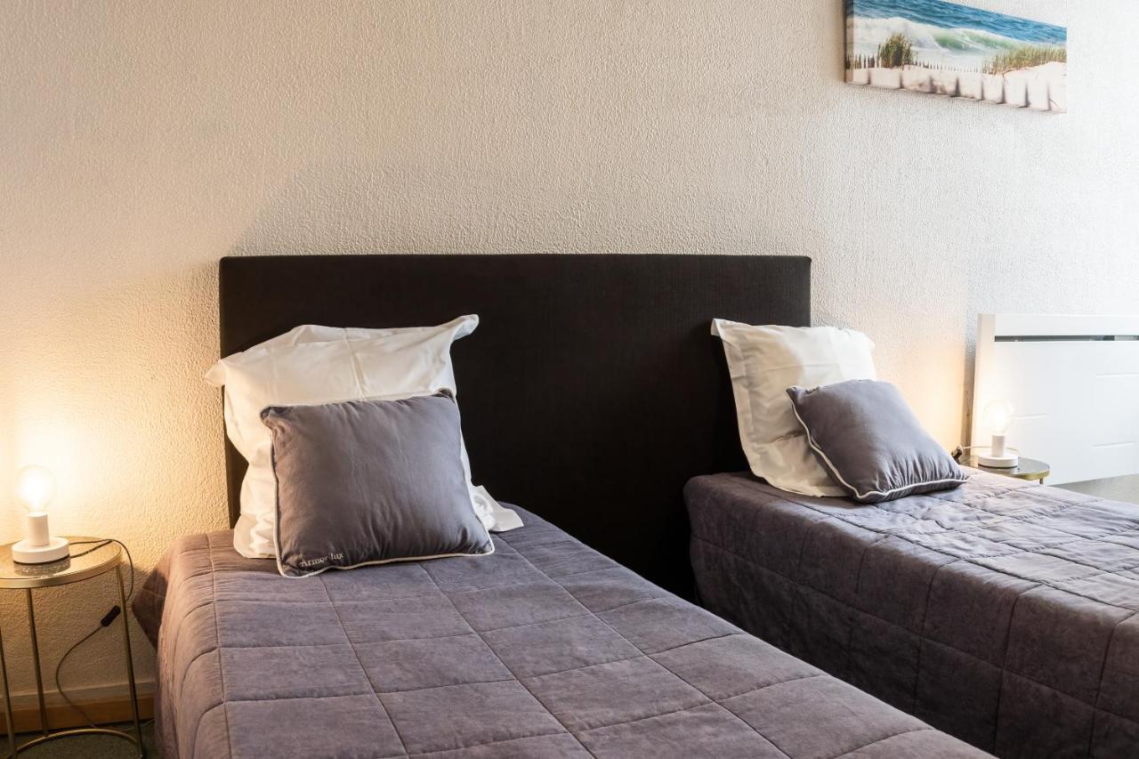 Hotel De La Gare Latresne Kültér fotó